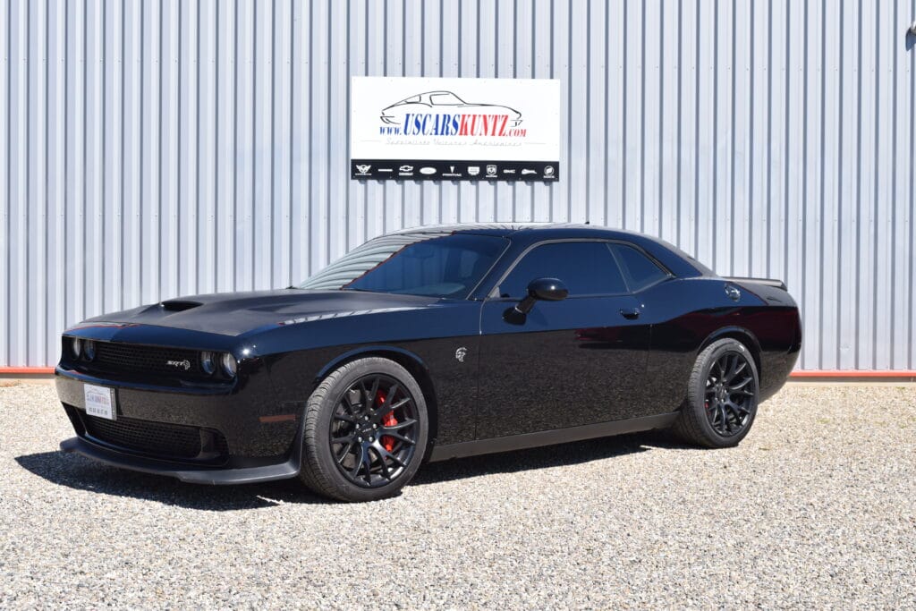 DODGE Challenger SRT8